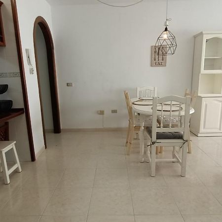 Alquilaencanarias El Medano Junto A La Playa エクステリア 写真